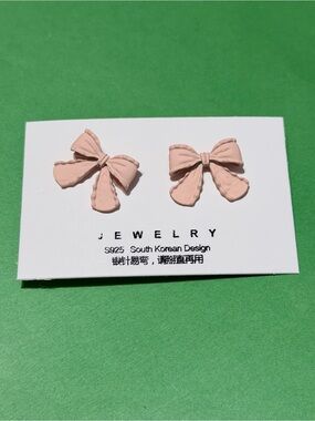 Pink Bow Stud Earrings - Matte Pale Pink Cute Bows